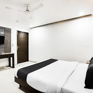 O Grand Peepal Hotel
