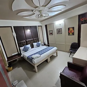 4* Отель A Family Oppera Near Igi Airport